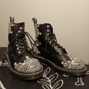 RARE Pascal Lace Dr. Martens